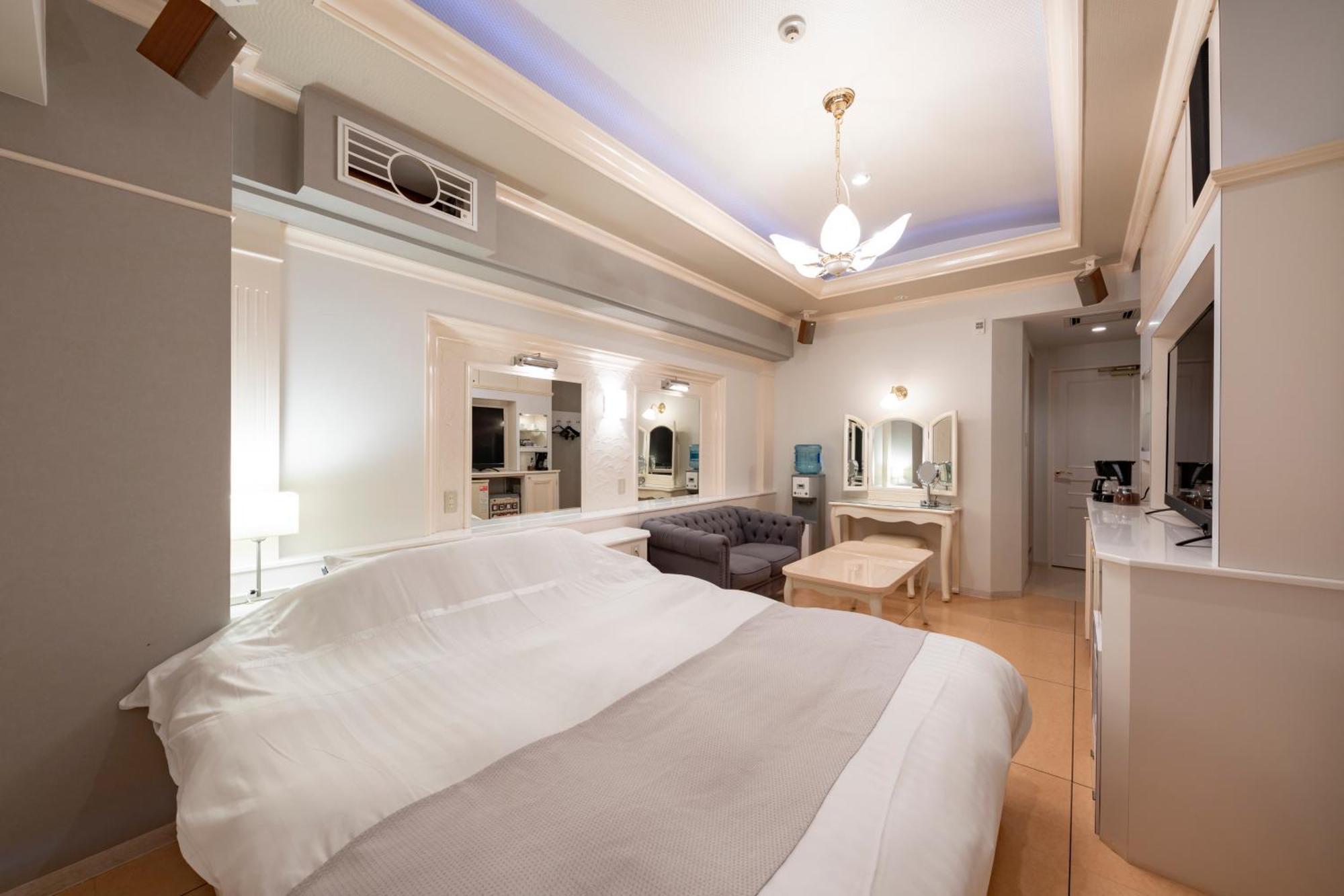 Hotel Luna Sendai -Adult Only Екстериор снимка